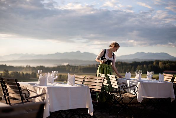aschbacher-hof-terrasse-panorama